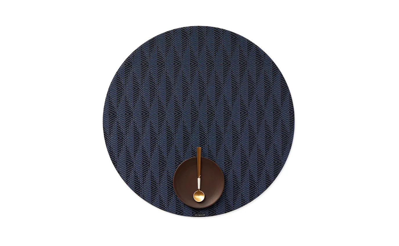 Arrow Tablemat - Round 15" - Online Only