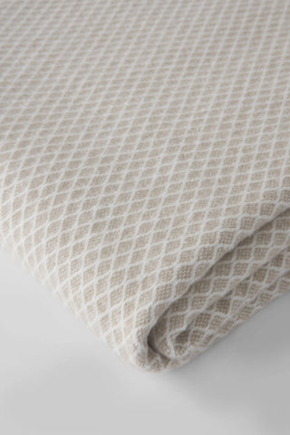 Diamond Lattice Throw
