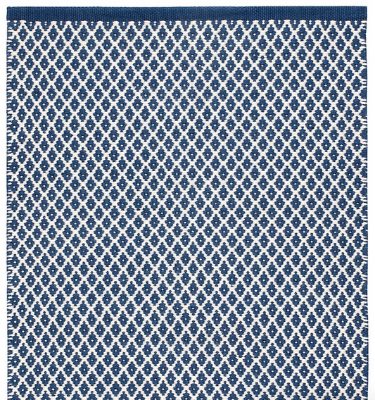 Mainsail Navy Handwoven Indoor/Outdoor Rug 2x3