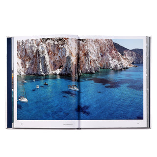 Boatlife: Exploring the Freedom of Maritime Living
