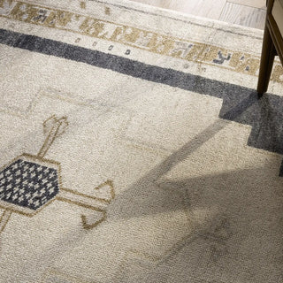 Casen Rug
