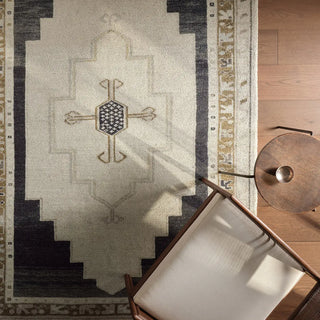 Casen Rug
