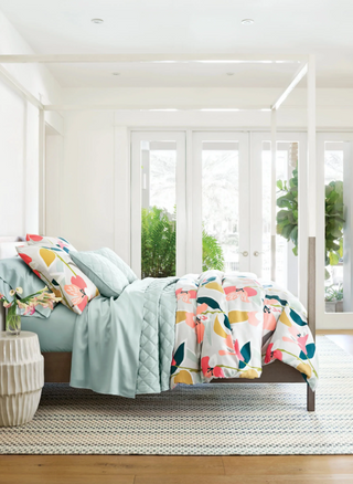 Silken Solid Sheet Set
