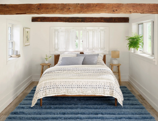 Hawthorn Sham   Neutral
