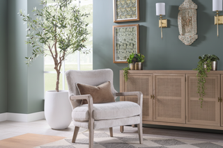 Calvin Club Chair
