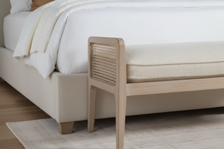 Leone Bench
