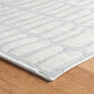 Roark Machine Washable Rug   Ivory
