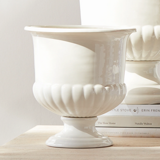 Mirabelle Decorative Pedestal Bowl
