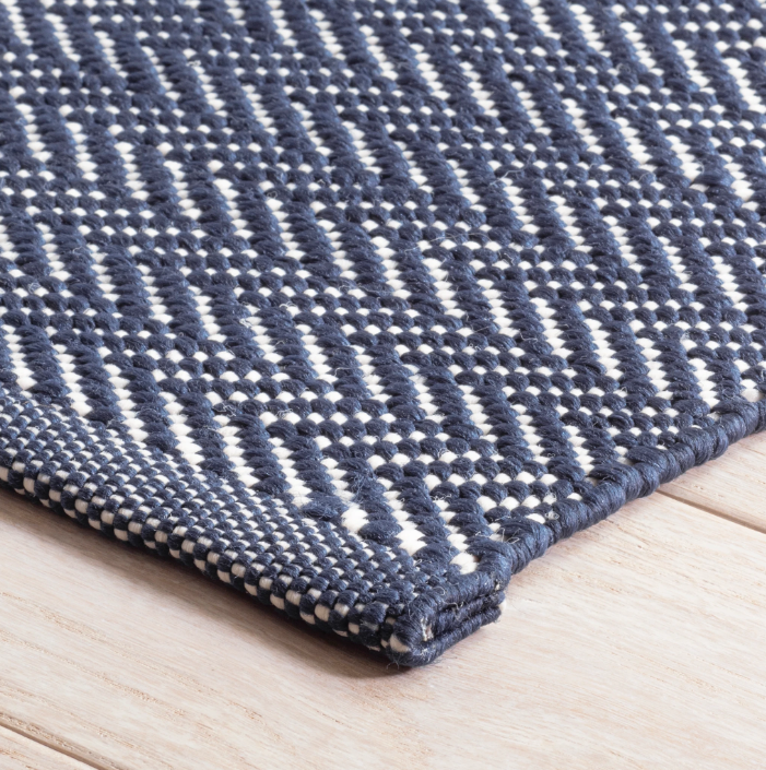 In/Out Rug Herringbone Navy/Ivory 2x3