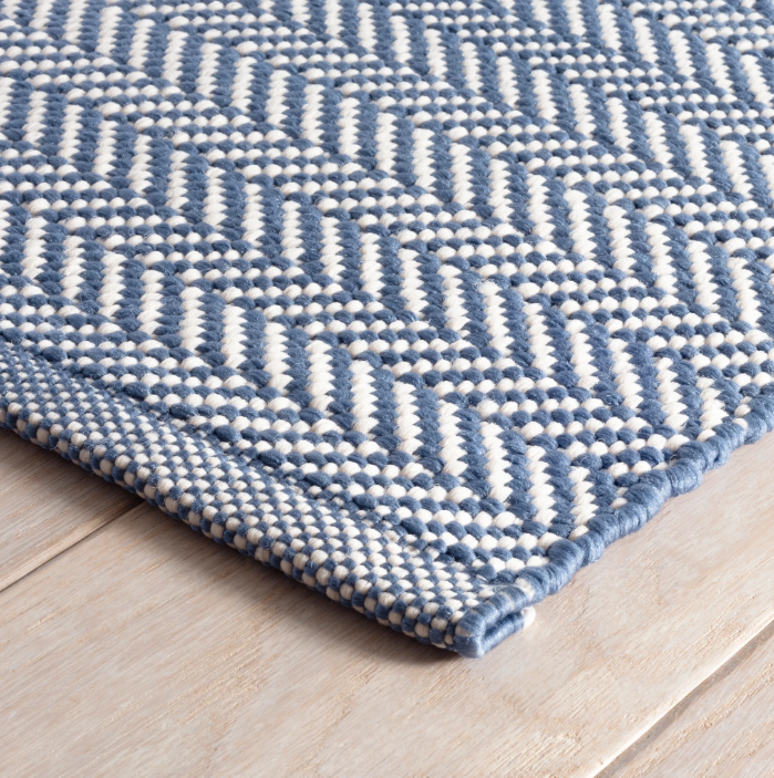 Herringbone Denim/Ivory In/Out Rug 2x3