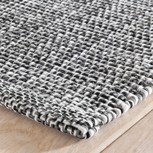 Fusion Black Handwoven Indoor/Outdoor Rug 2x3