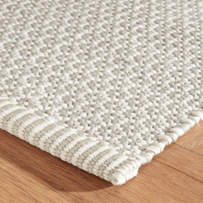 Finn Platinum Handwoven Indoor/Outdoor Rug 2x3