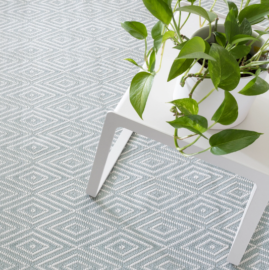 Diamond Light Blue/Ivory Indoor/Outdoor Rug 2x3