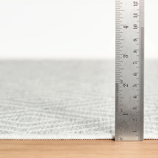 Diamond Platinum/White Machine Washable Rug
