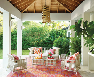 Greylock Indoor/Outdoor Decorative Pillow
