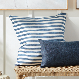 Gideon Indoor/Outdoor Pillow
