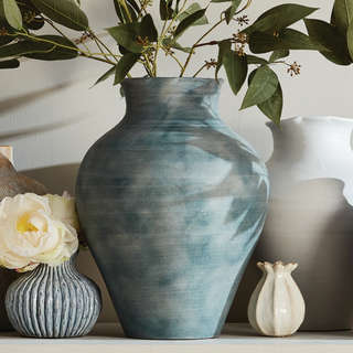 Mirela Vase
