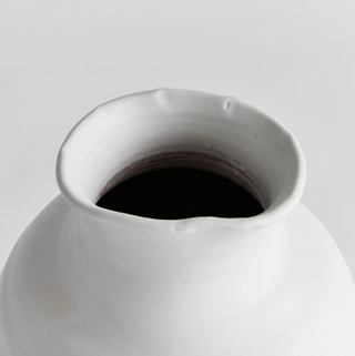 Mirela Vase
