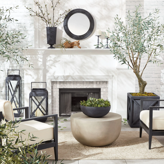 Terrazza Outdoor Lantern
