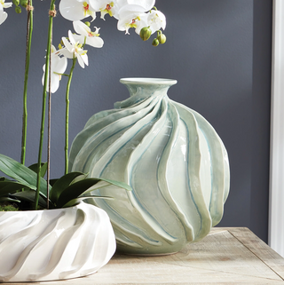 Ondulata Vase 14"
