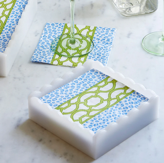 Knots And Spots White Scalloped Napkin Box Set
