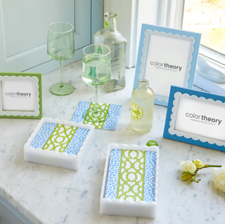 Knots And Spots White Scalloped Napkin Box Set
