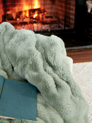 Fab Faux Throw
