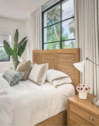 Weekender Bed
