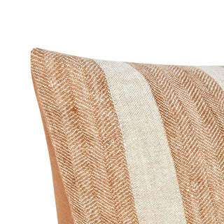 Sherry 22" x 22"   Hazel/ Natural Pillow
