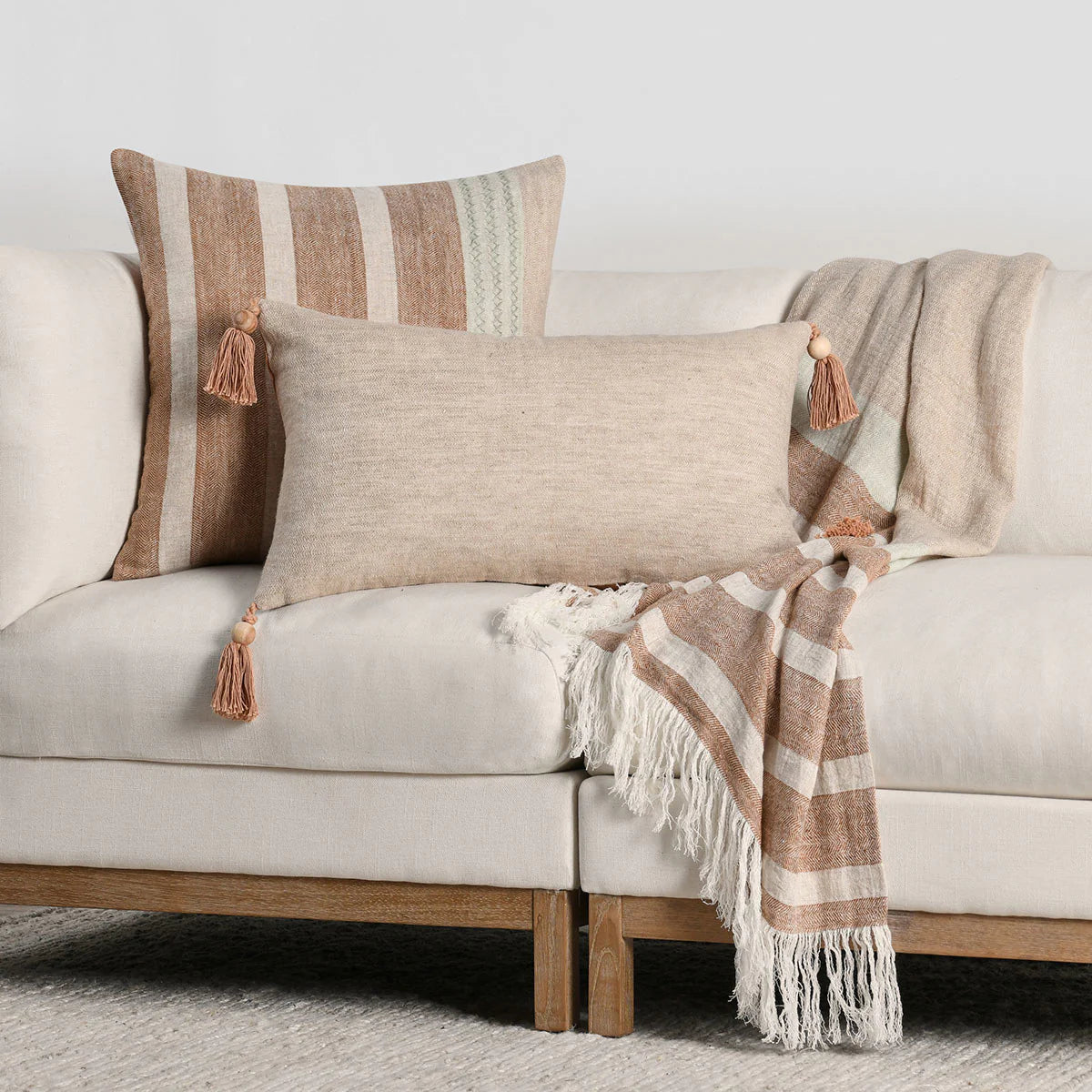 Sherry 22" x 22" - Hazel/ Natural Pillow