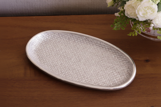 SOHO Nassau Medium Oval Tray
