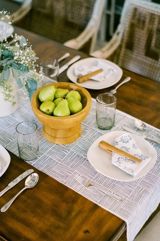 Table Runner   Striped
