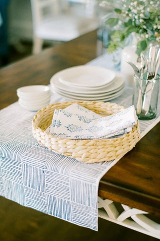 Table Runner   Striped
