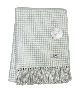 Small Check Pattern Throw
