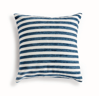 Gideon Indoor/Outdoor Pillow

