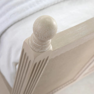 Caroline Bed   White
