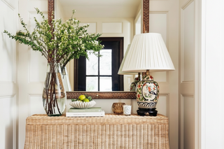 Scallop Console 66"
