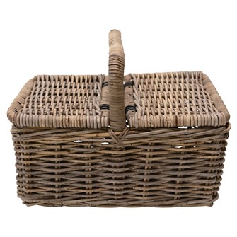 Rattan Picnic Basket ***