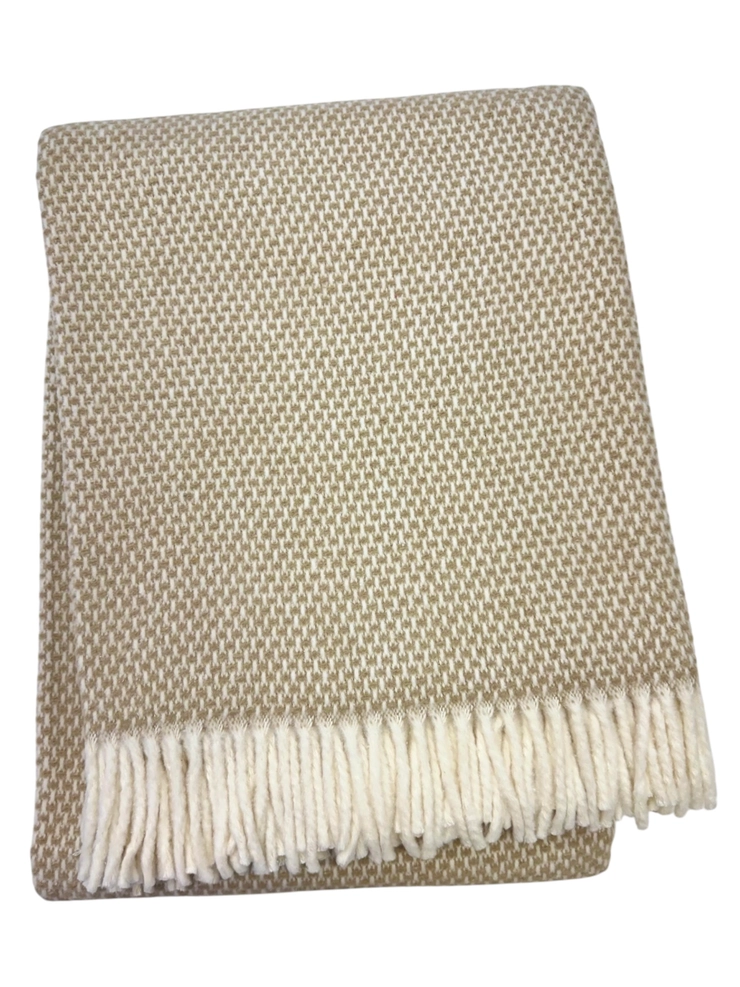 Grain of Rice Throw Cinnamon