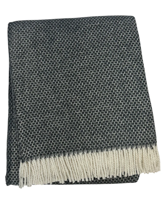Grain of Rice Throw