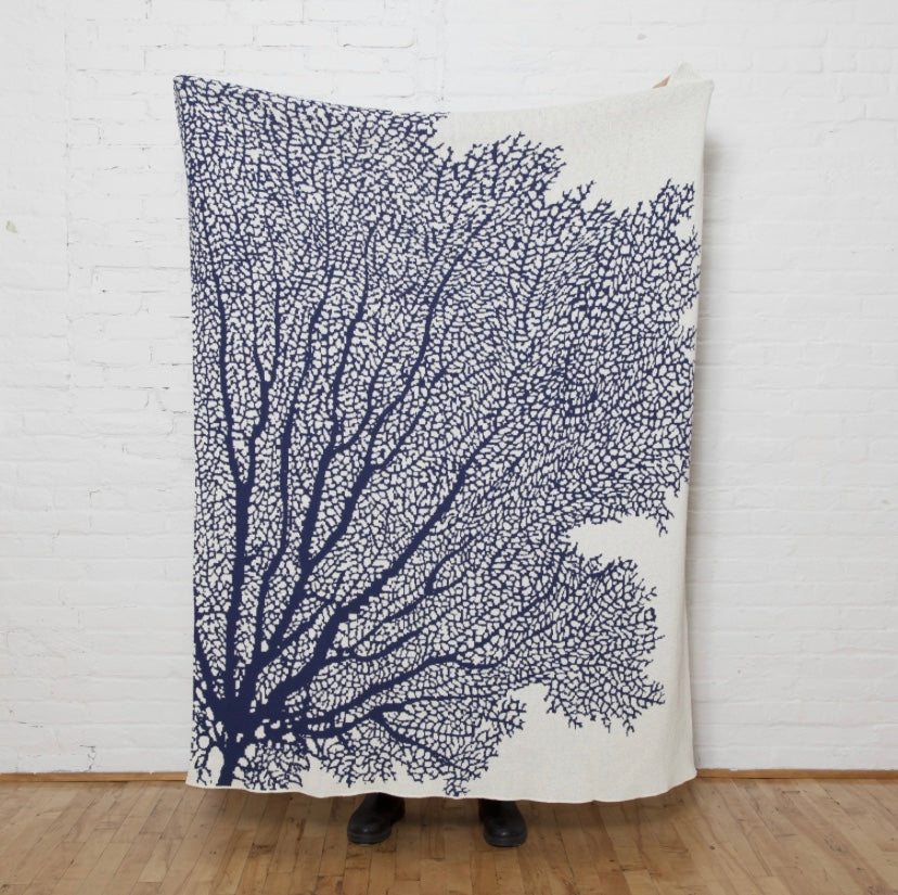 Coral Throw Blue Cina/ Milk